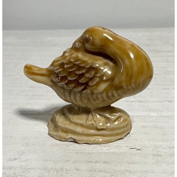 Vintage Wade Whimzies England Miniature Figurines Owl & Swan Red Rose Tea - Picture 7 of 9